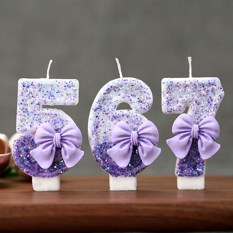 Holiday Candle Set - เทียนวันเกิดเลข 0-9 ประดับโบว์สีม่วงไล่เฉด พร้อมกลิตเตอร์ - ของตกแต่งเค้กงานปาร์ตี้ทำมือประดับเลื่อม